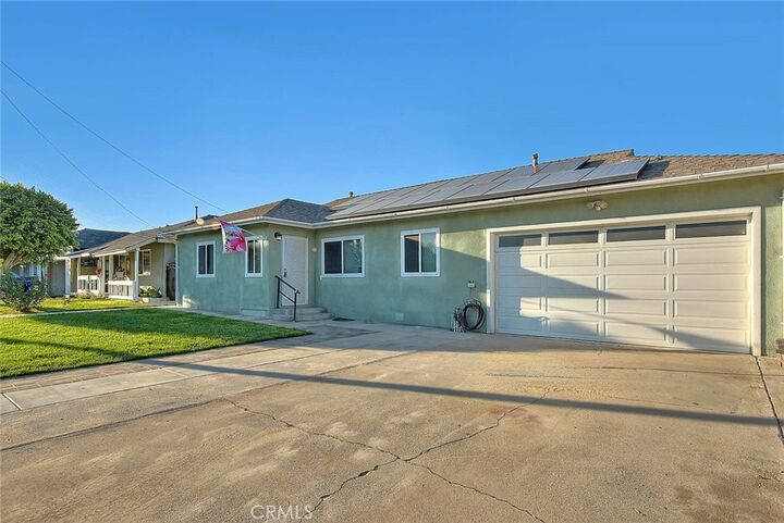 Property Photo: 368 E Rialto CA 92376