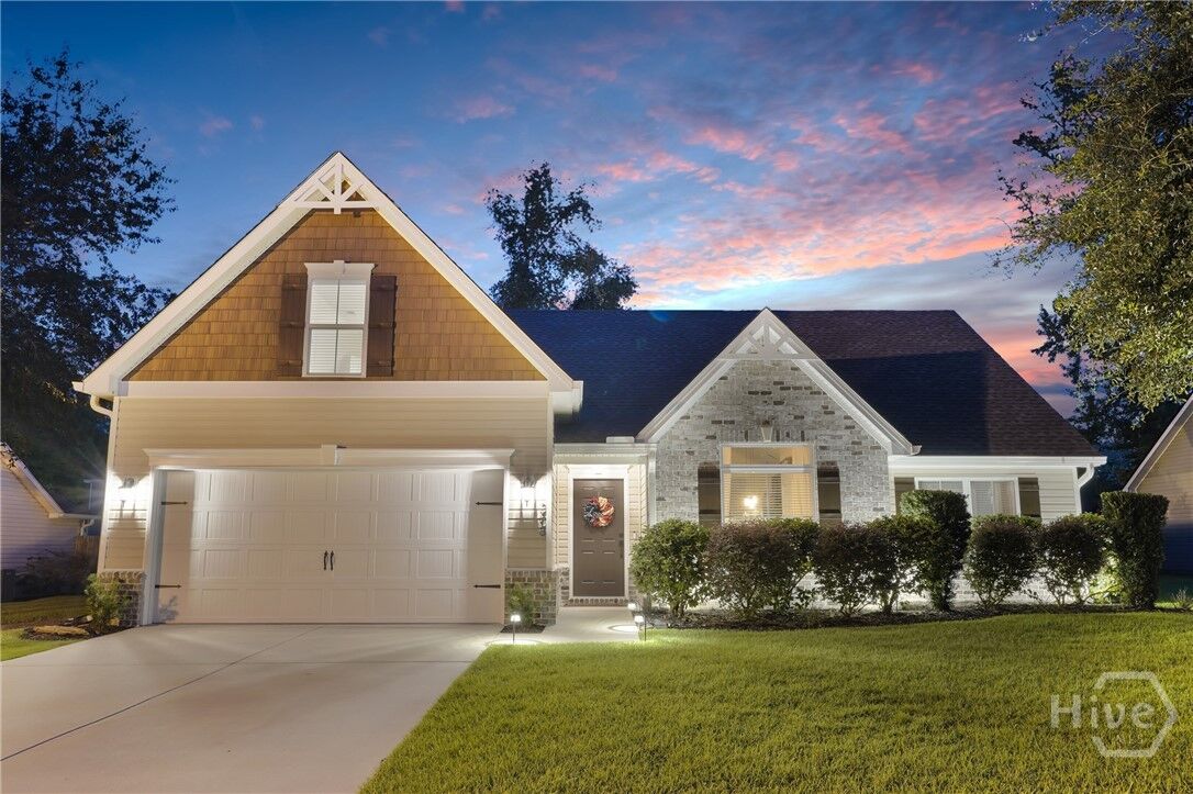 Property Photo:  208 Crooked Oaks Drive  GA 31326 