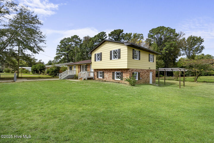Property Photo:  406 Carole Drive  NC 28540