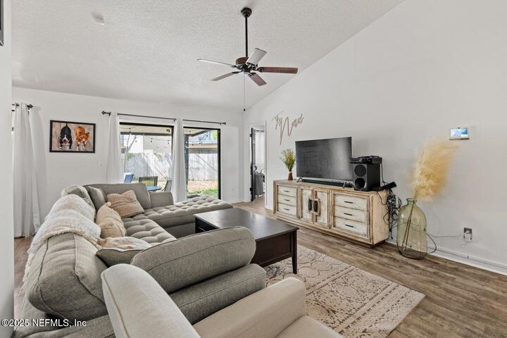 Property Photo:  9709 Fawn Brook Circle N  FL 32256 