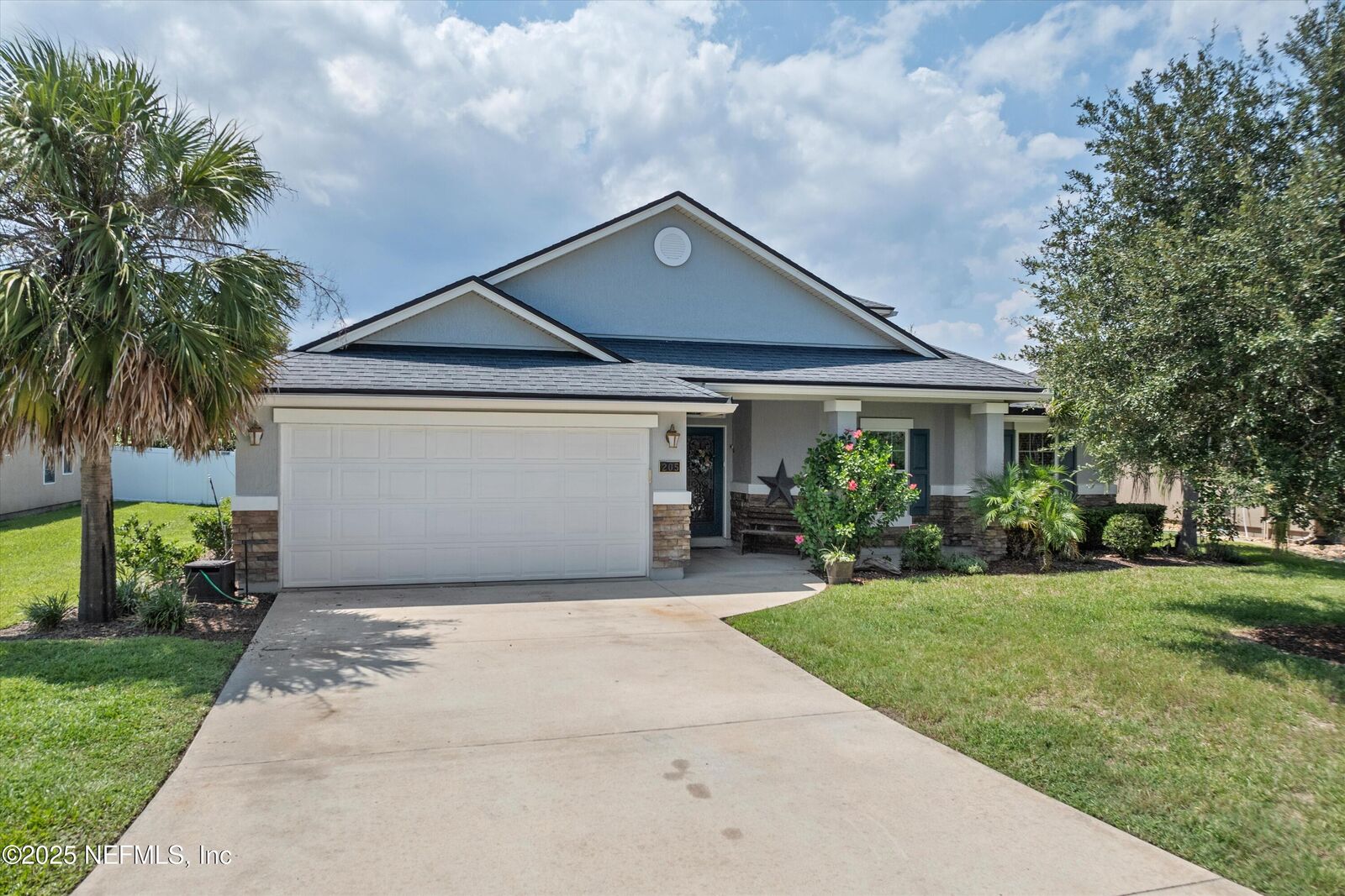 Property Photo: 205 S Bellagio Drive FL 32092