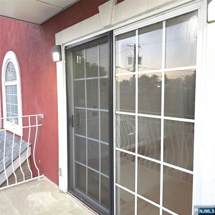 Property Photo:  22 Boylan Street 1  NJ 07106 