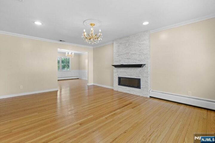 Property Photo:  234 Totowa Road  NJ 07470 