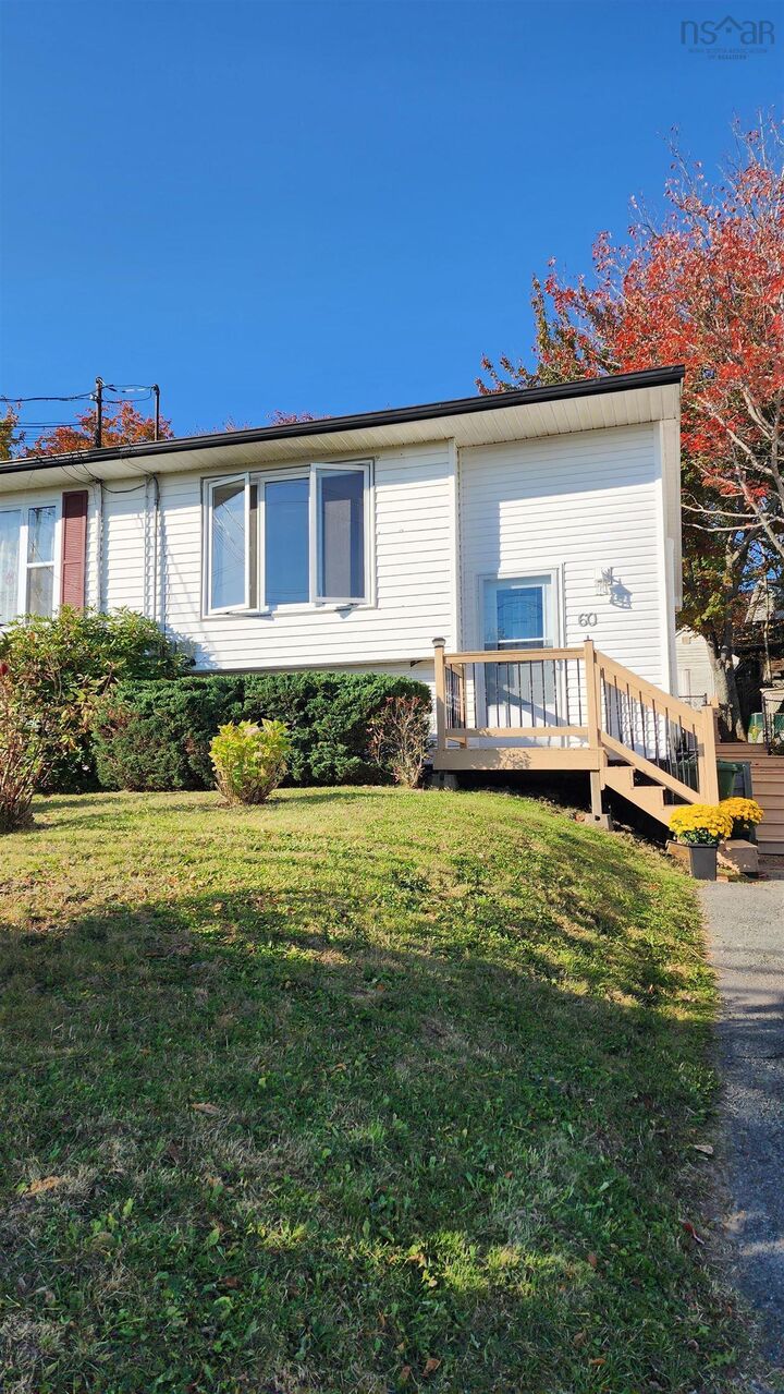 60 Cranberry Crescent  Dartmouth NS B2W 5A9 photo