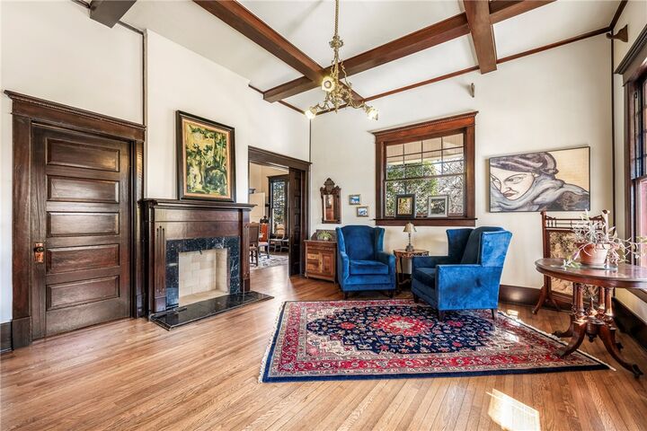 Property Photo:  508 W Central Avenue  AR 72712 