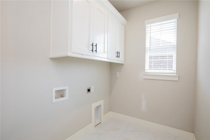 Property Photo: 216 White Oak Street AR 72734