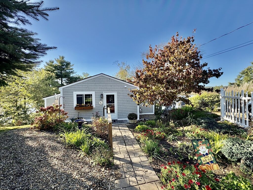 Property Photo: 19 Pine Trl MA 01585