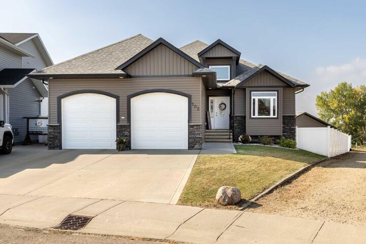 103 Morris Court  Blackfalds AB T4M 0B3 photo