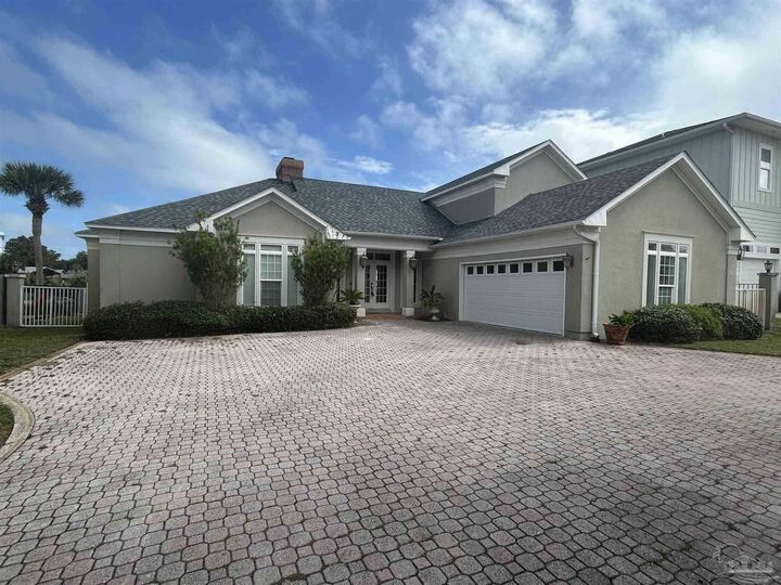 1098 Harbor Ln  Gulf Breeze FL 32563 photo