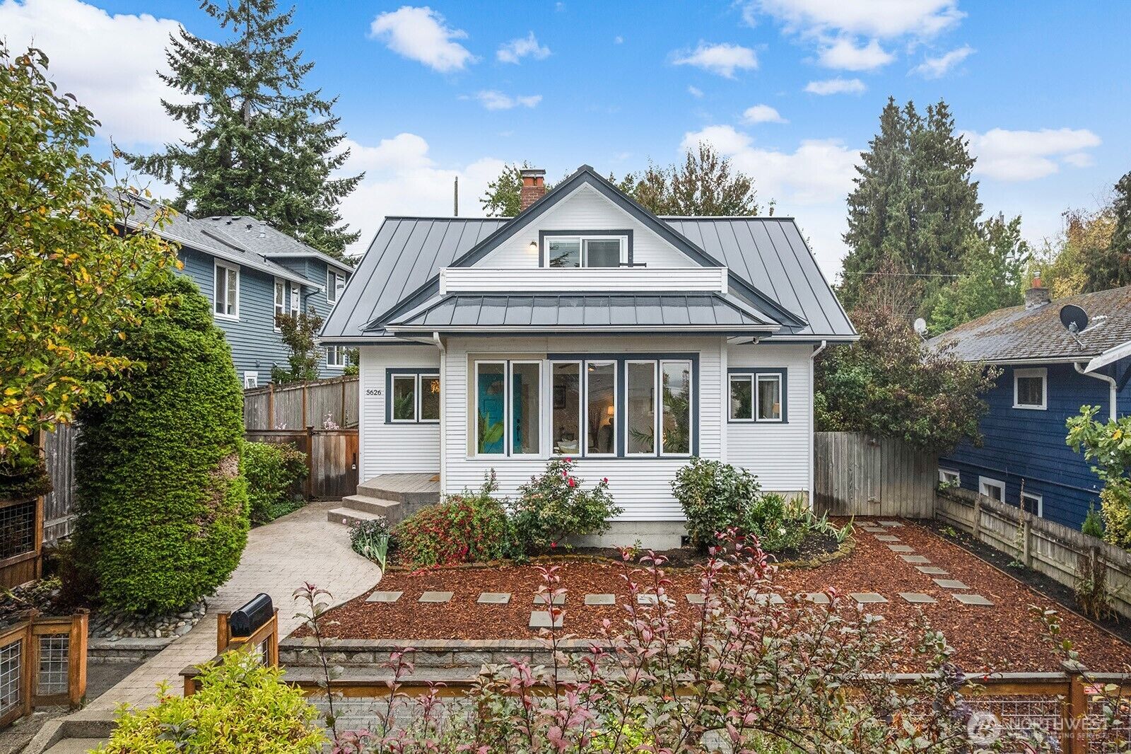 Property Photo: 5626 46th Avenue SW WA 98136