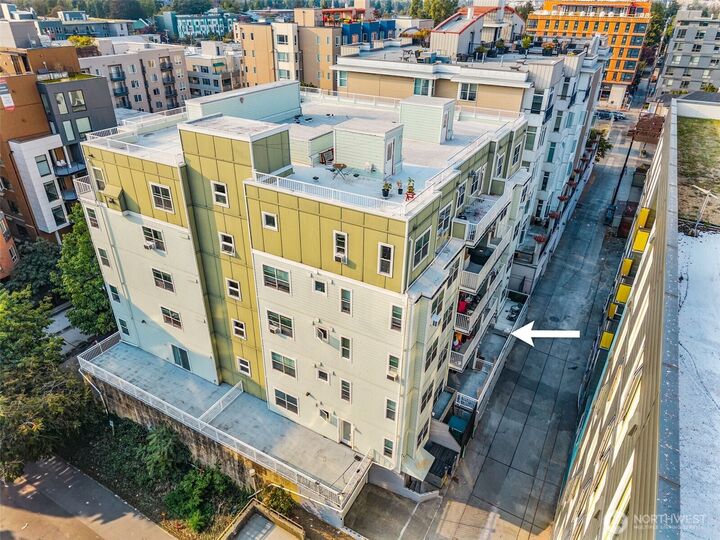 4722  12th Avenue NE 203  Seattle WA 98105 photo