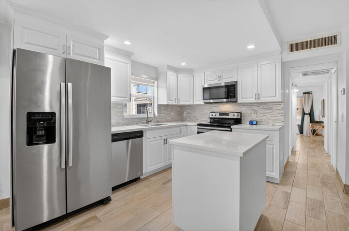 Property Photo:  60 Brittany B  FL 33446 