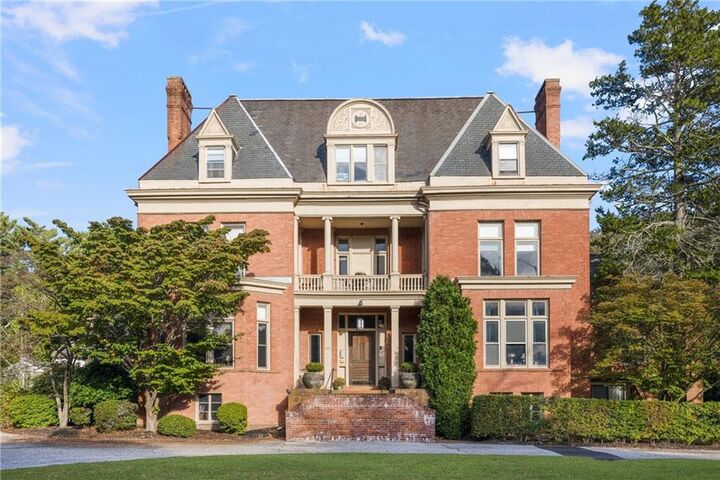 434 Bellevue Avenue 2B  Newport RI 02840 photo
