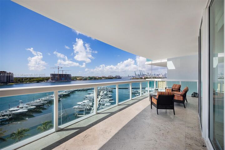 Property Photo:  1000 S Pointe Dr 703  FL 33139 