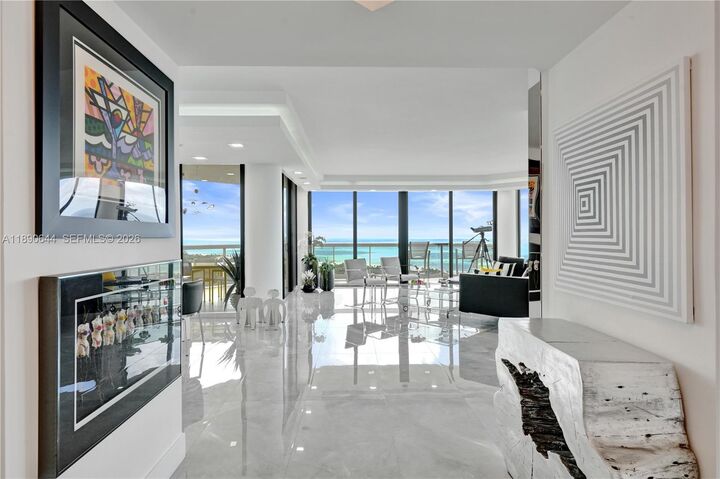 Property Photo: 20191 E Country Club Dr 2606 FL 33180