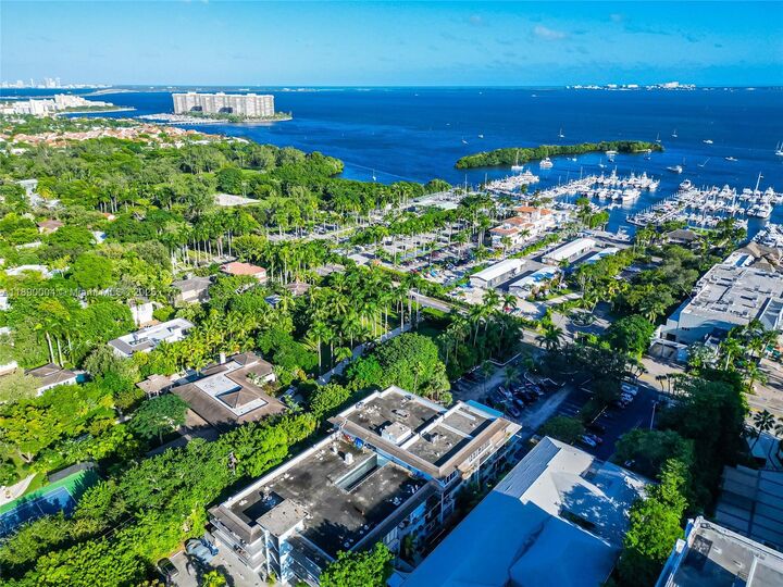 Property Photo:  2539 S Bayshore Dr 111J  FL 33133 