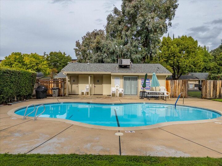 Property Photo:  1818 Del Mar Avenue  CA 96003 