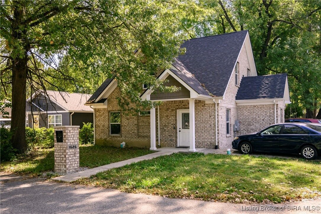 Property Photo:  1626 Kehoe Lane  IN 47130