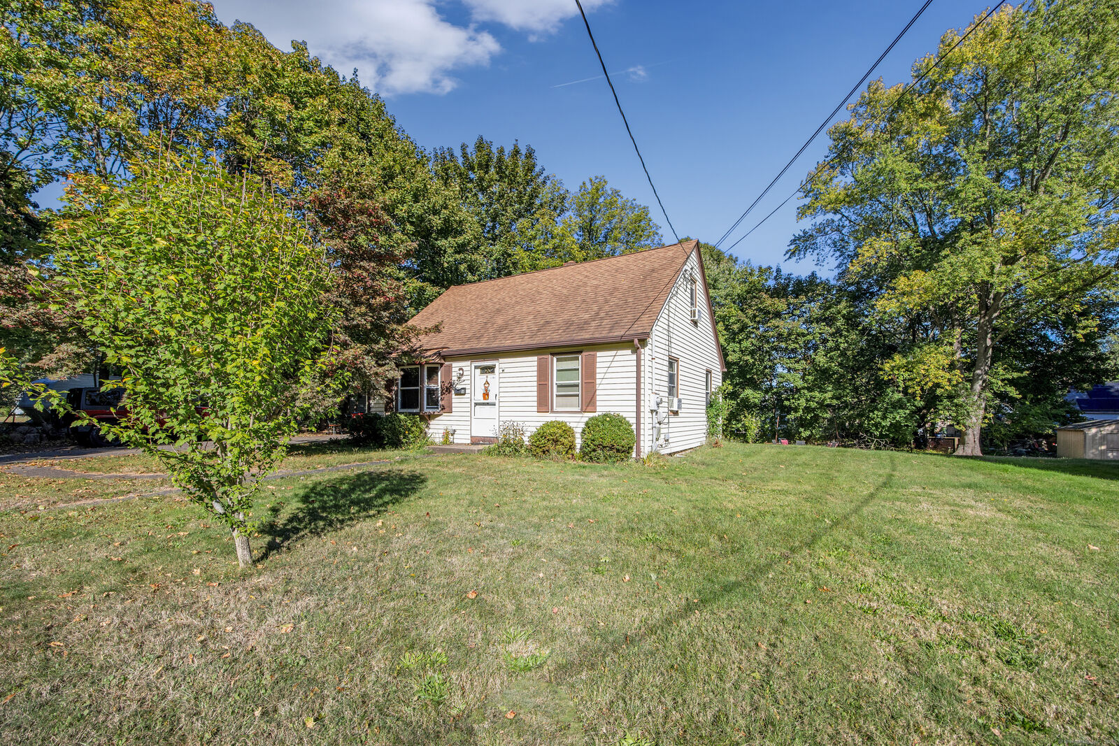 Property Photo: 16 Bruce Lane CT 06451