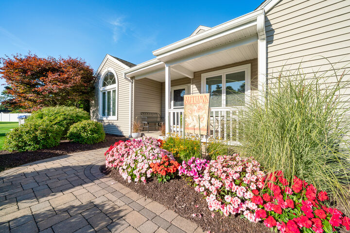 Property Photo:  6 Whitney Court  CT 06416 