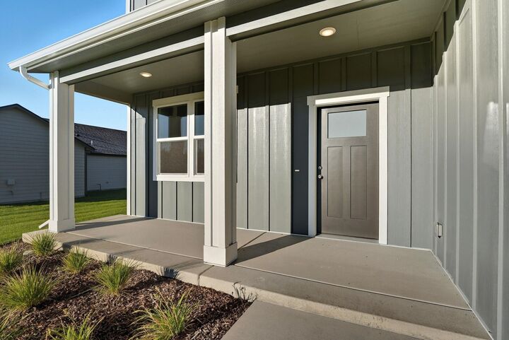 Property Photo: 413 N Washington Ave WA 99006