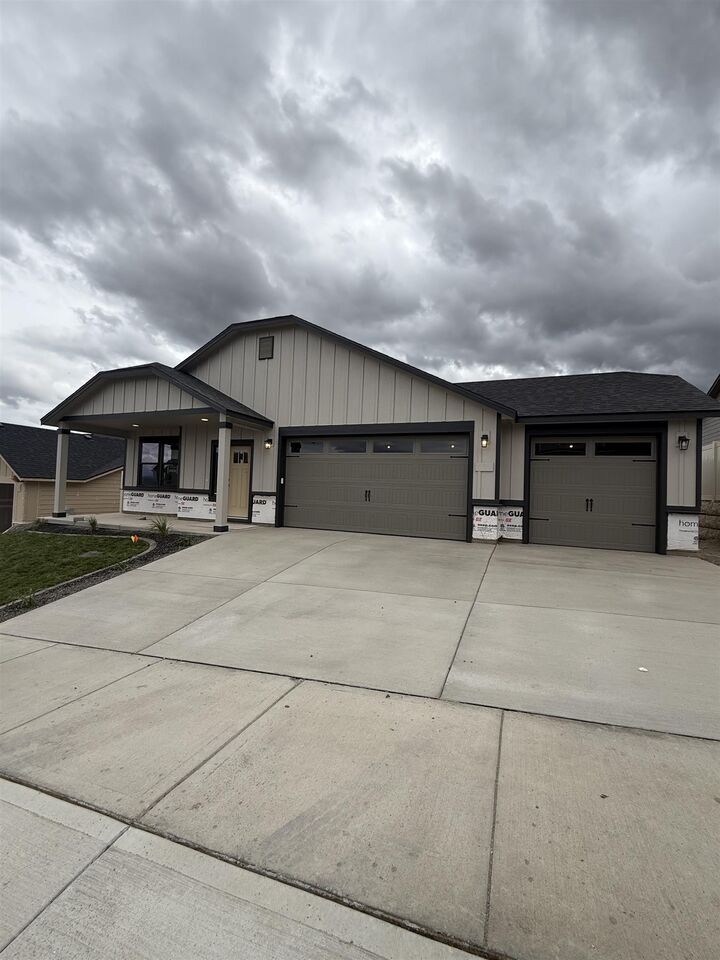 18134 E Barclay Ct 4/4 Hudson  Spokane Valley WA 99016 photo