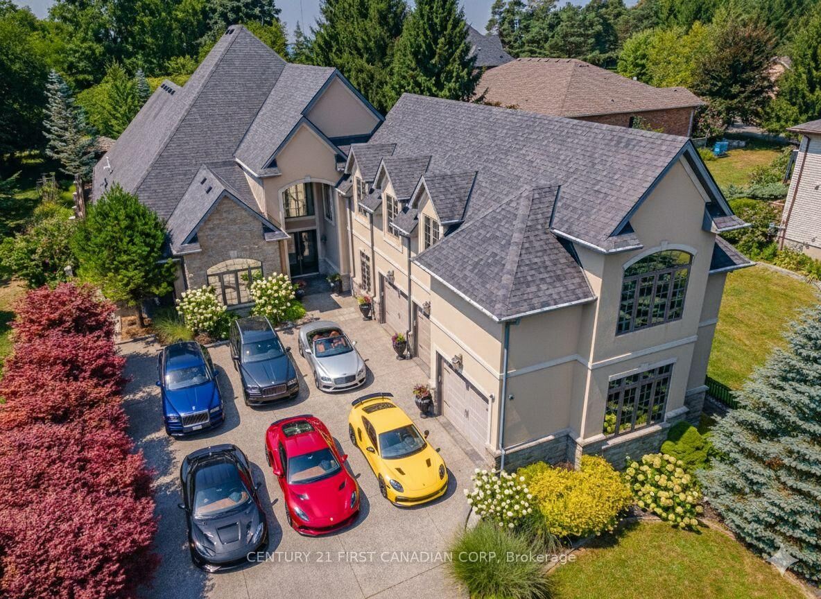 Photo de la propriété:  547 Crestwood Drive  ON N6K 1Y1 