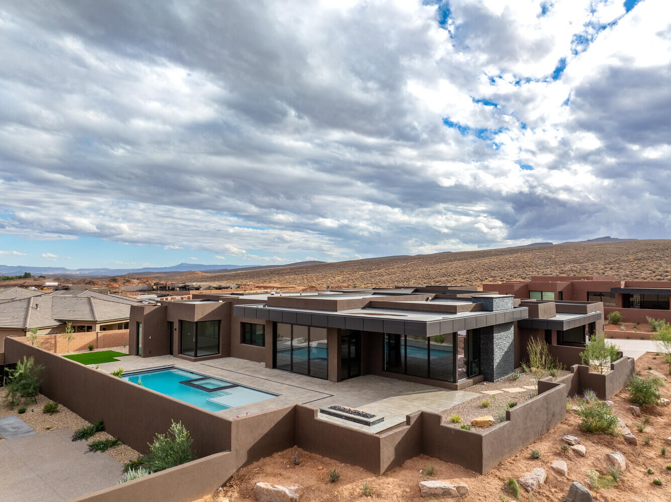 Property Photo:  679 S Juniper Way  UT 84738 