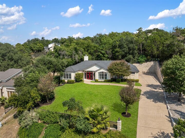 Property Photo:  914 Challenger  TX 78734 
