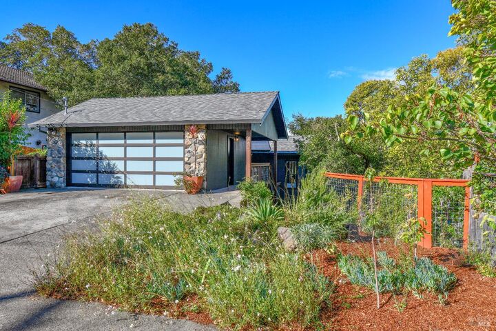 1625 Meek Avenue  Napa CA 94559 photo