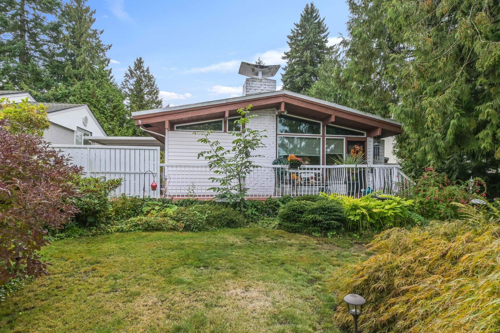 Property Photo: 14086 77A Avenue BC V3W 2X3
