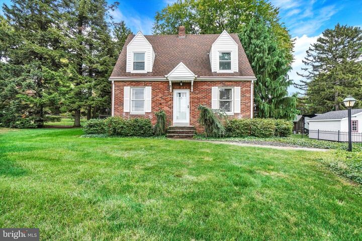 Property Photo:  1351 Greenhill Road  PA 17403 