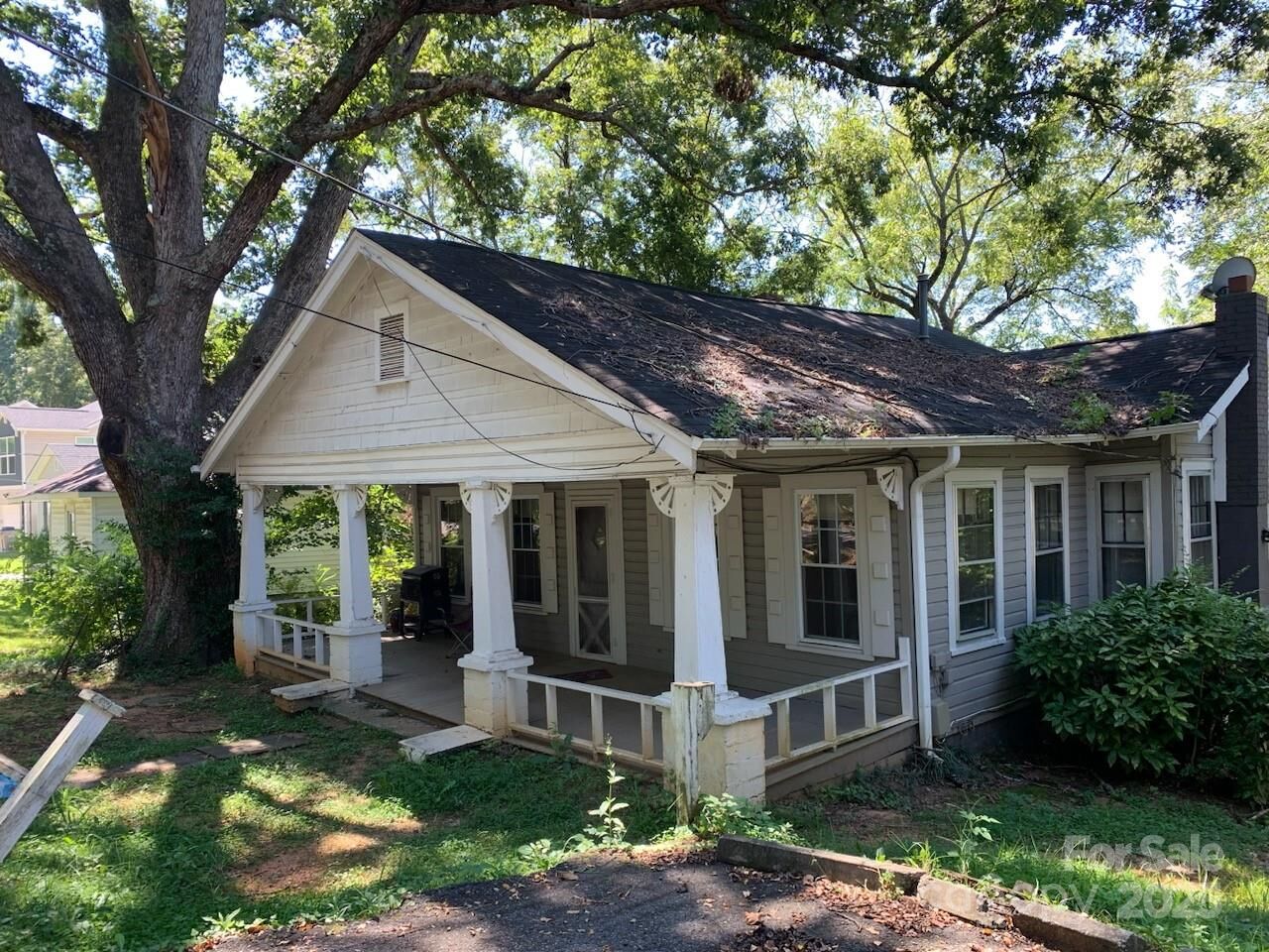 Property Photo:  405 S Yates Street  NC 28052 