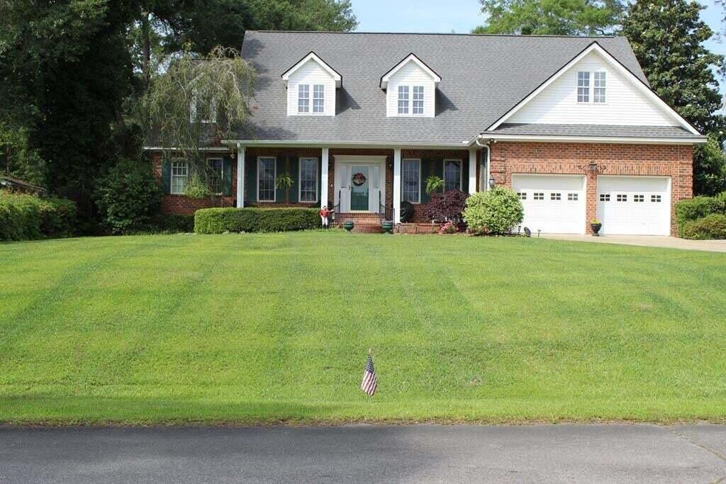 Property Photo: 472 Santee Drive SC 29142
