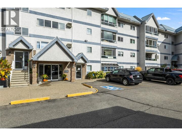 Photo de la propriété: 200 Hollywood Road 205 BC V1X 6Y9