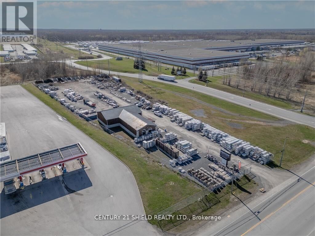 Photo de la propriété:  1420 Boundary Road  ON K6H 7P8 