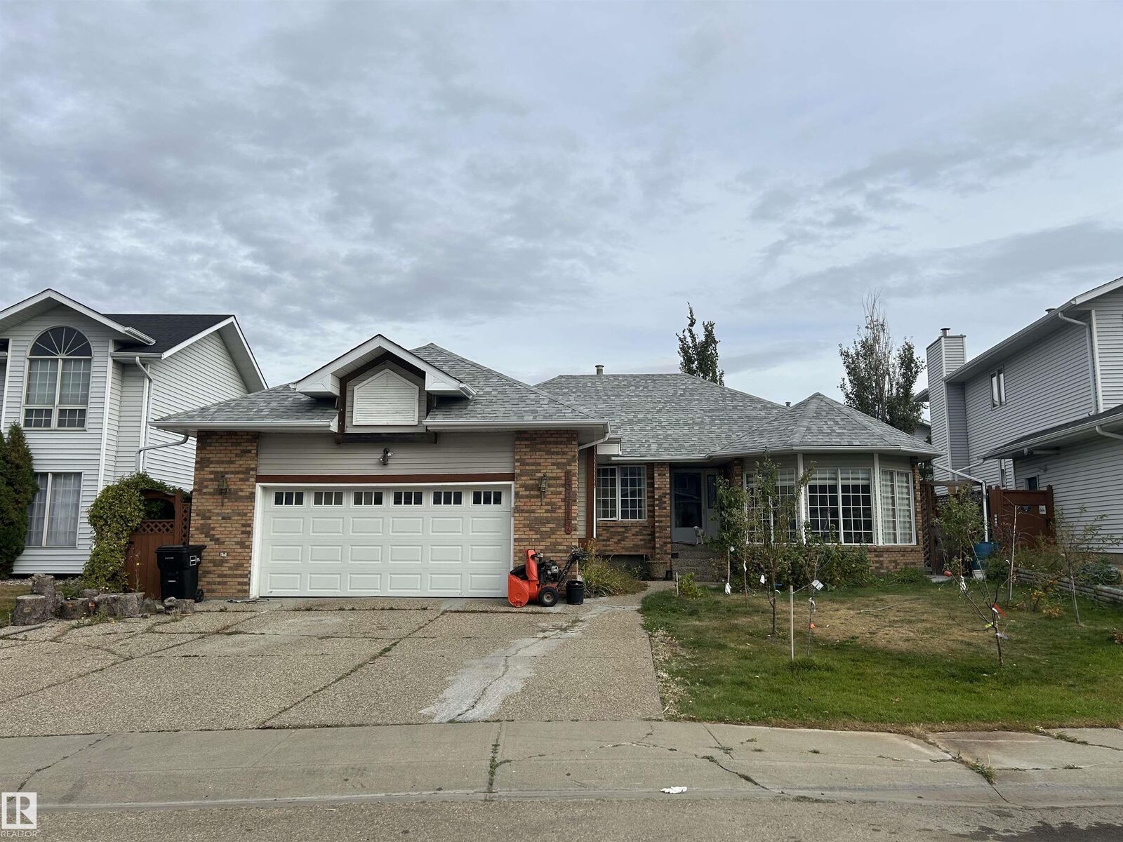 Property Photo: 15411 67A Street NW AB T5Z 2W8