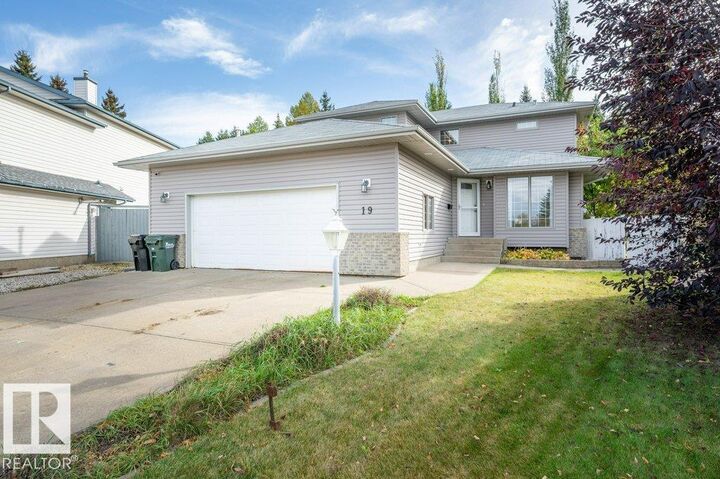 19 Hanover Bay  Sherwood Park AB T8A 5R5 photo