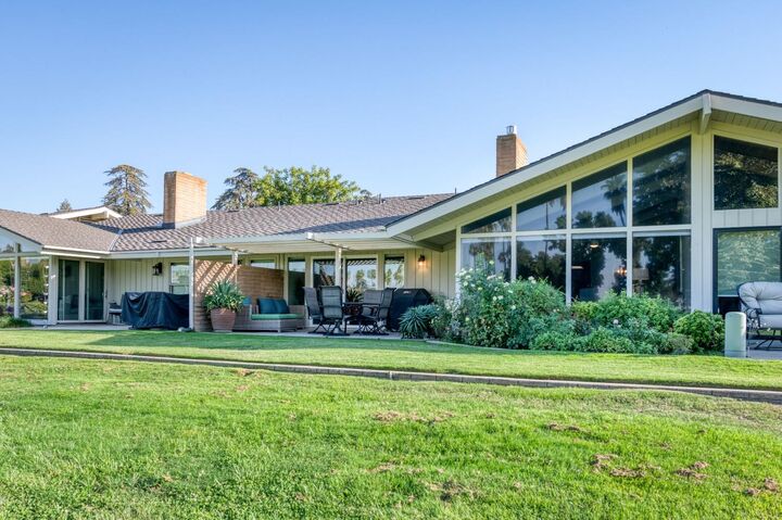 Property Photo: 7560 N Charles Avenue C CA 93711