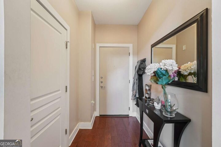 Property Photo: 799 Hammond Drive 402 GA 30328