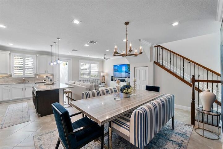 Property Photo:  3119 Waterside Cir 3119  FL 33435 