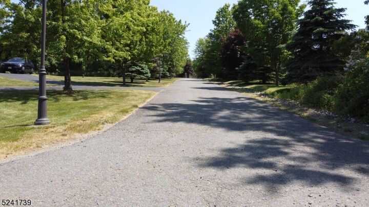 Property Photo:  4 Sturbridge Ct  NJ 08826 