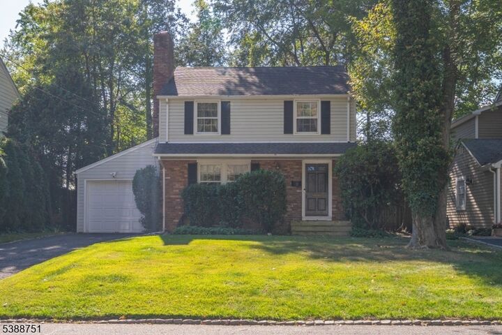 68 Colfax Rd  Springfield Twp. NJ 07081 photo