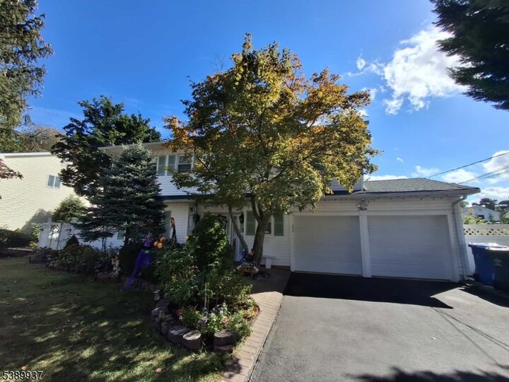 5 Elaine Ct  Old Bridge Twp. NJ 08857 photo