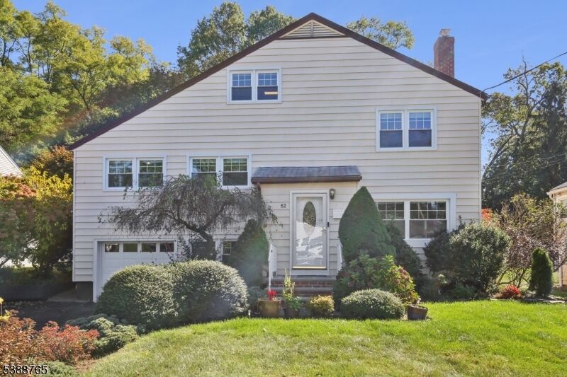 Property Photo:  52 Greenwood Rd  NJ 07974 