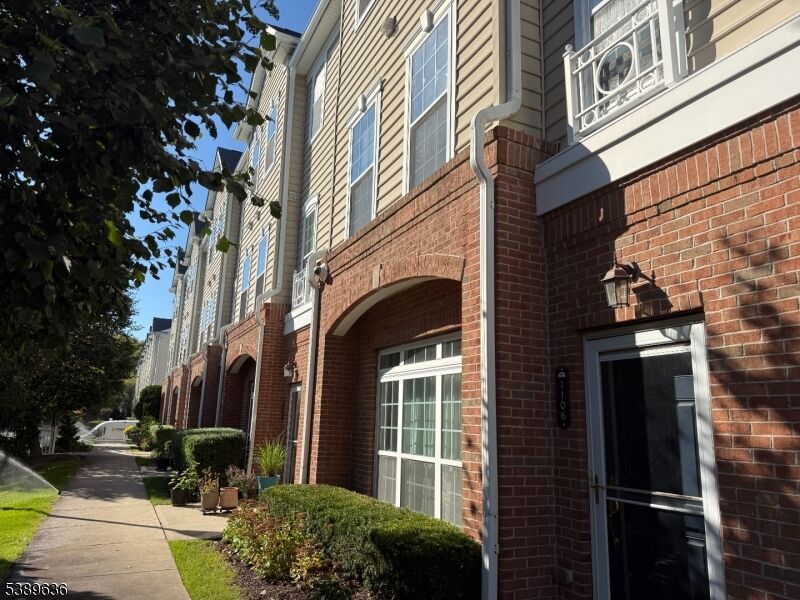 Property Photo:  1105 Hamilton St 1105  NJ 07109 