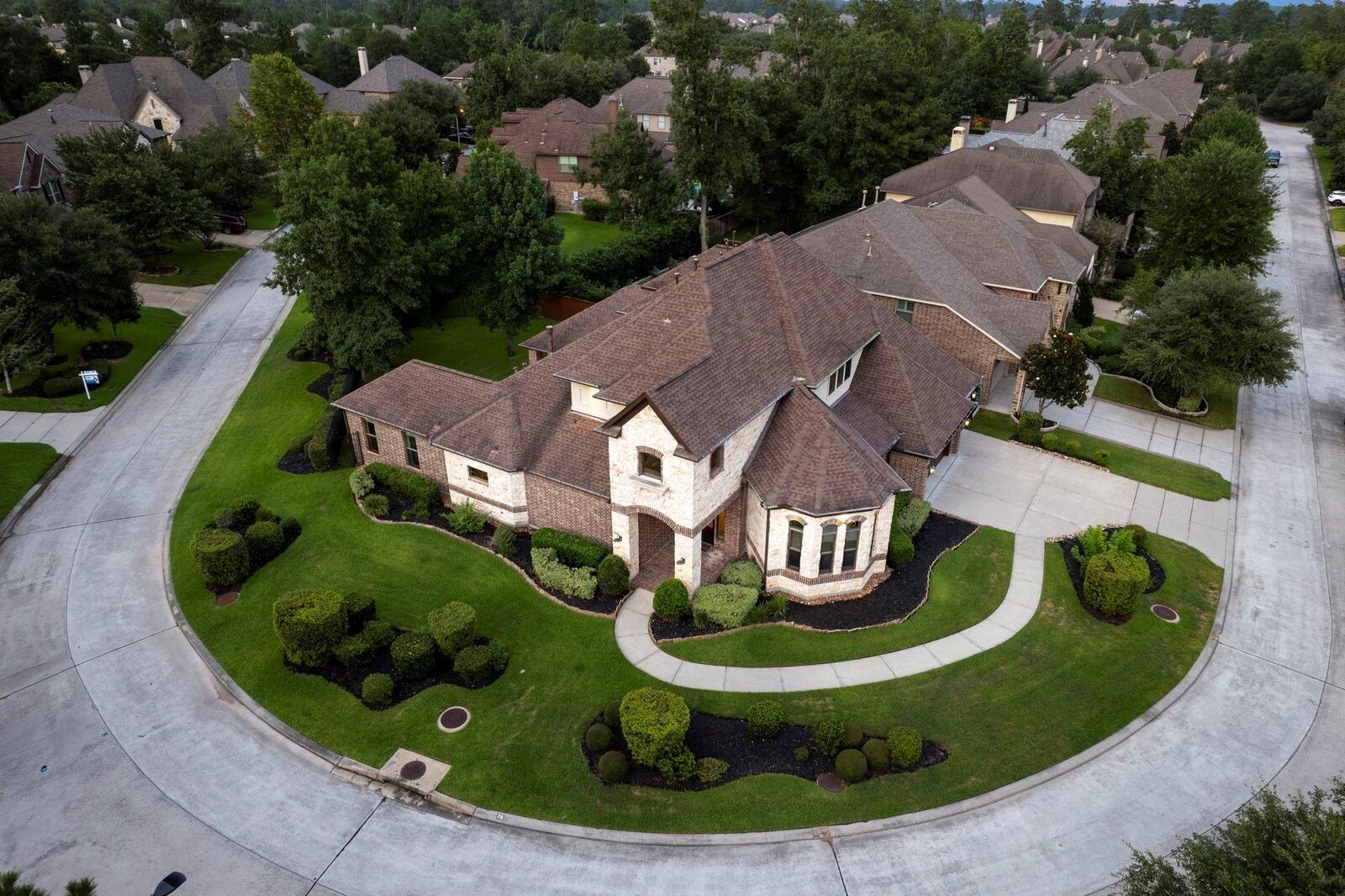 Property Photo:  78 S Almondell Circle  TX 77354 