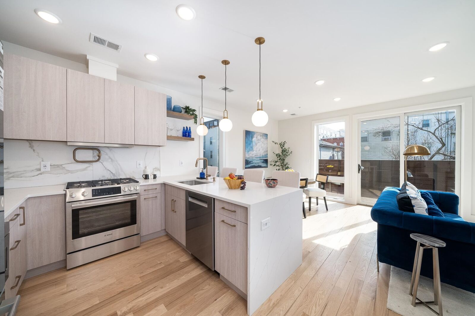 Property Photo:  332 Whiton St 2  NJ 07304 