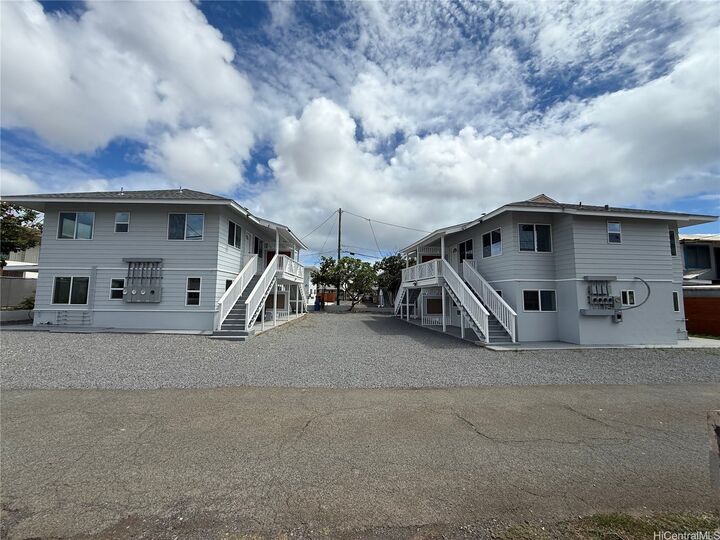 2711 Waiaka Road  Honolulu HI 96826 photo