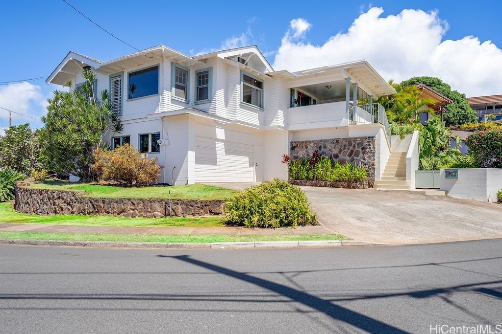 Property Photo:  3746 Pukalani Place  HI 96816 